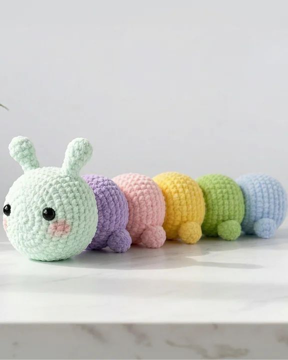 Caspian the Caterpillar crochet pattern