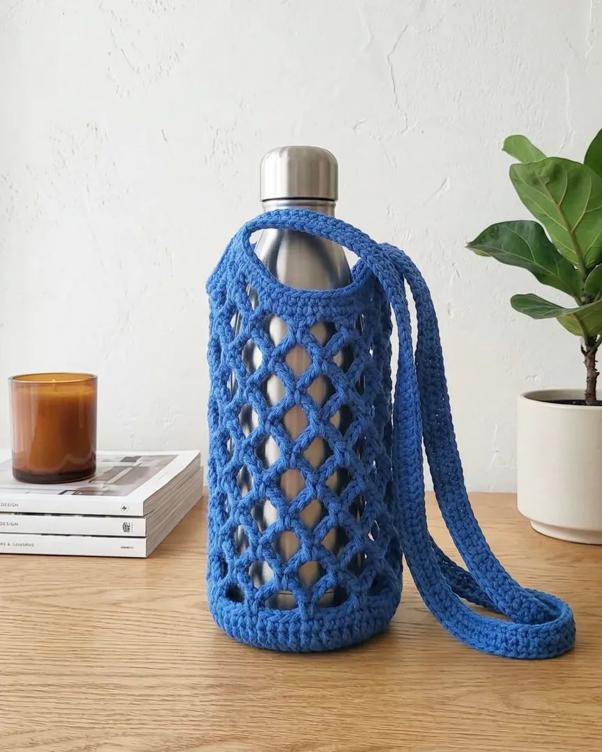 Ocean Net Bottle Bag crochet pattern
