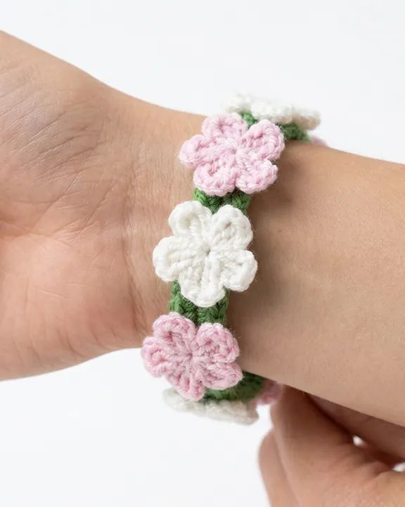 Cherry Blossom Bracelet crochet pattern