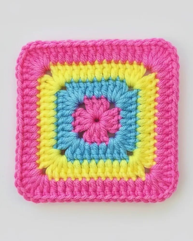Confetti Pop Granny Square crochet pattern