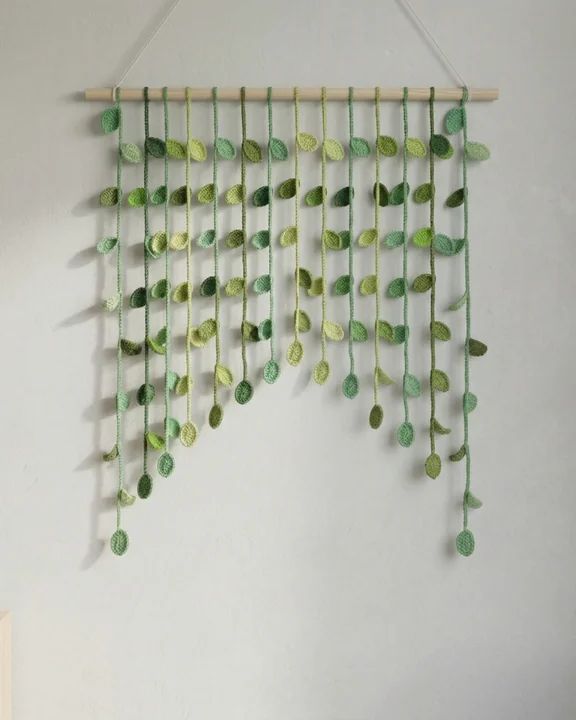 Cascading Leaf Wall Hanging crochet pattern